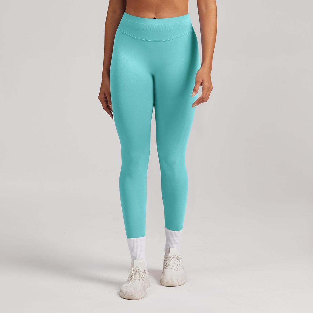 Seamless Matte Nylon Yoga & Running Pants with Hip-Enhancing Waist