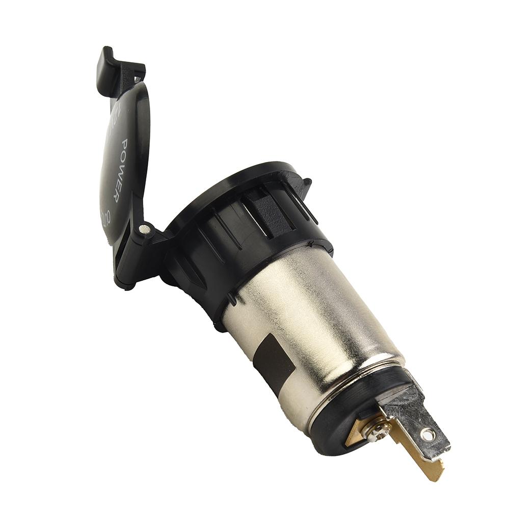 Heavy Duty 12V Power Socket Supplies Up to 120W for Vehicle Electronics
