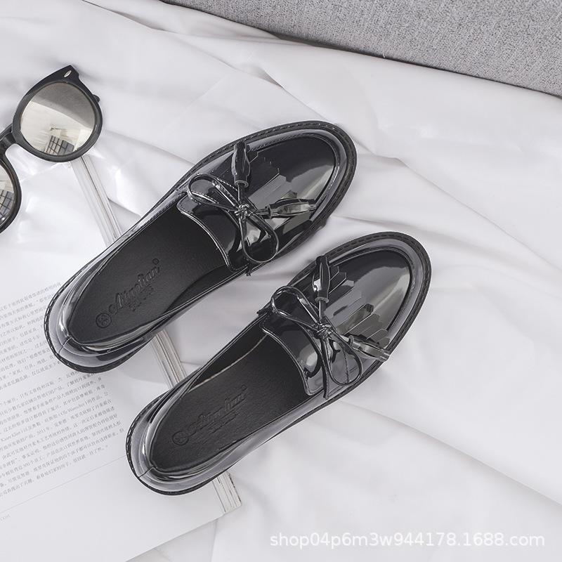 

Туфли на плоской подошве, маленькие кожаные туфли, осенние черные на одной педали 40 чёрный