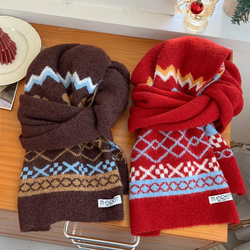 South Korea's High-quality Fair Island Style Christmas Wool Hat Scarf Gloves Women's Autumn and Winter Warm Ear Protection Knitted Hat Tide