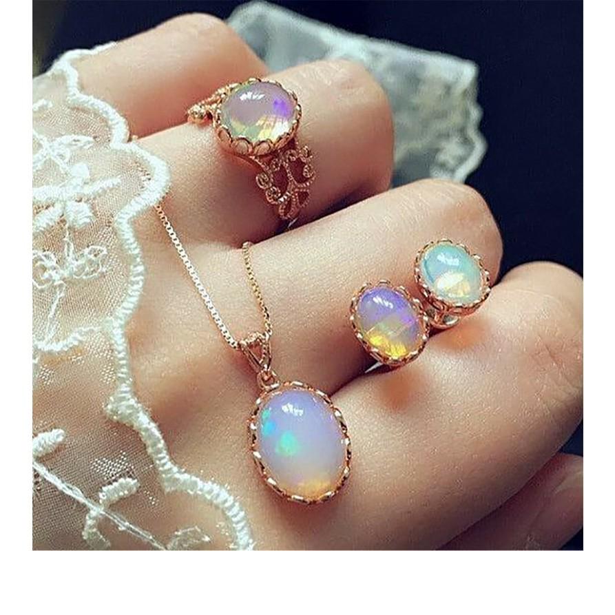 European and American Trend Gem Set: Fashion Necklace, Stud Earrings & Ring
