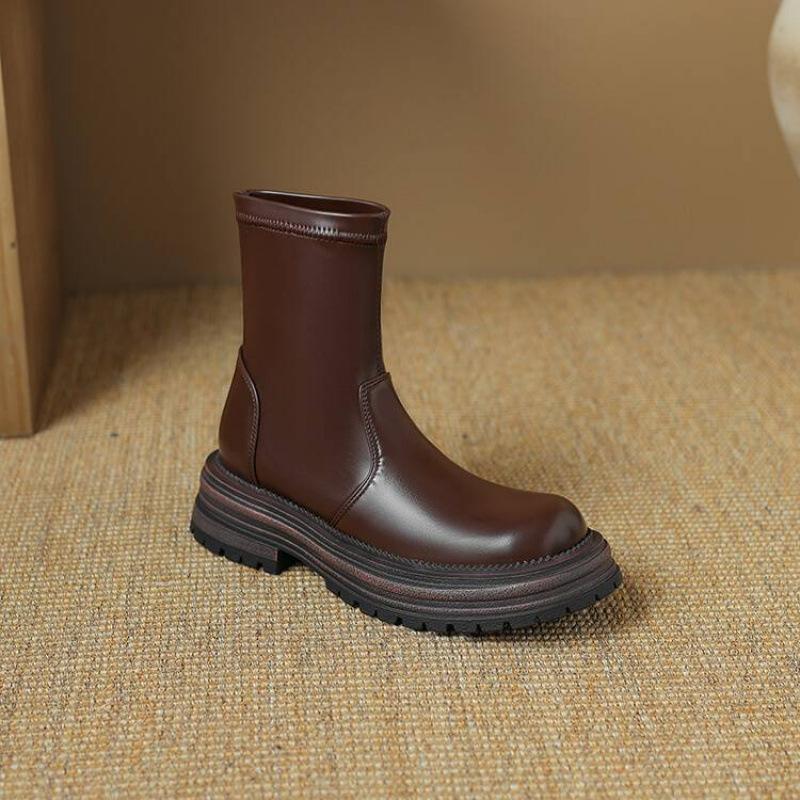 Korean Version of Medium Heel Large Size Thick-soled Knight Boots Women's Comfortable Round Head Sleeve Leather Boots Autumn and Winter New Square Hee