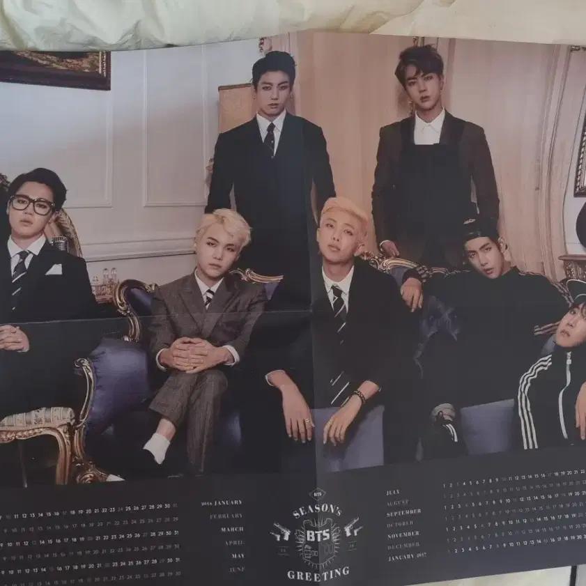 BTS Season's Greetings DVD with Photocard