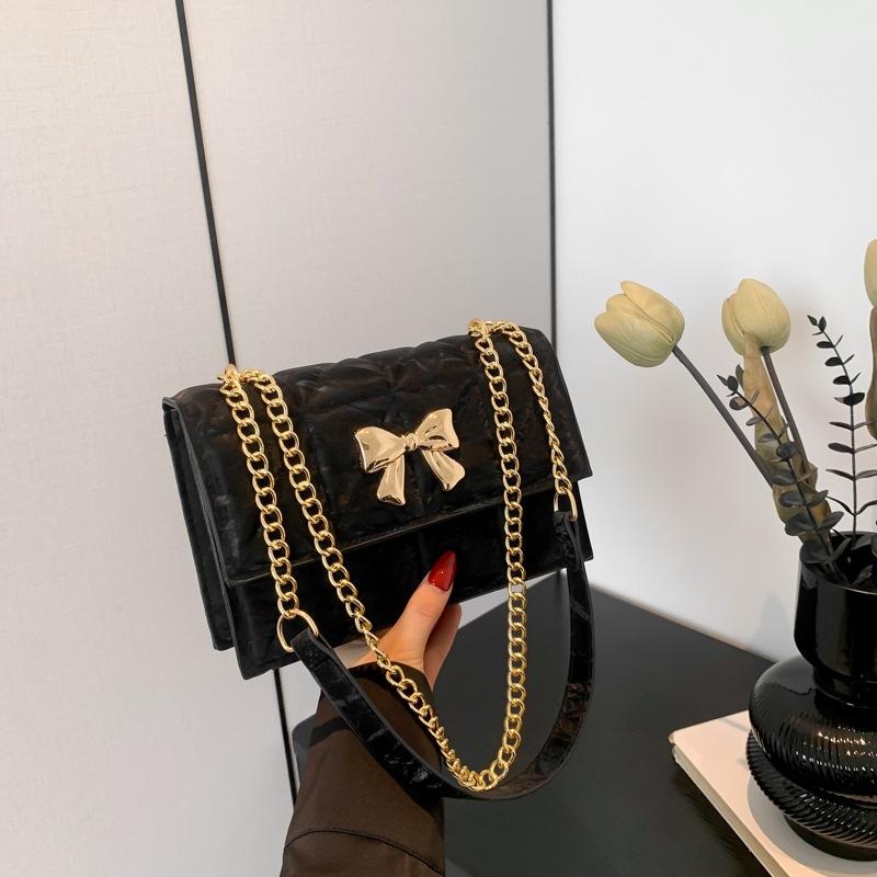 Xiaoxiangfeng Light Luxury Underarm Bag Women's 2025 New Diamond Chain Small Square Bag Versatile Ins Shoulder Messenger Bag