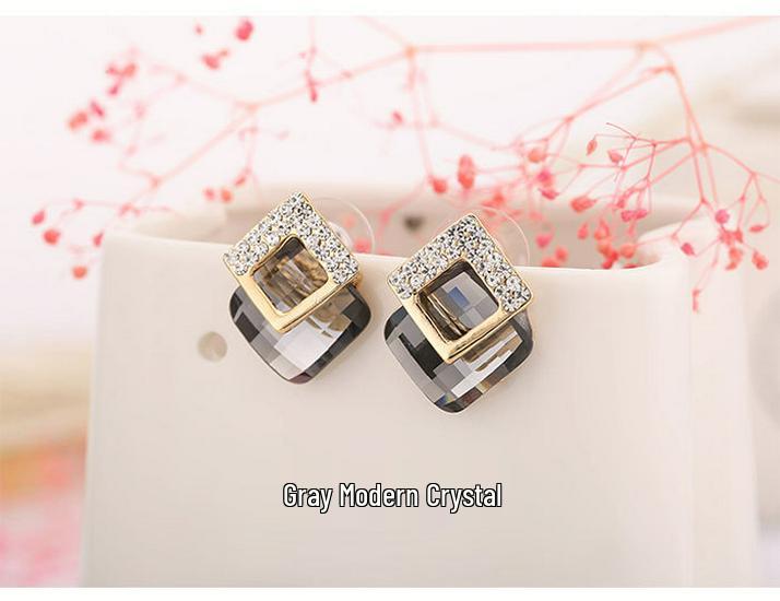 Korean Style Geometric Zircon Needle Ear Studs for Women - Retro Fashionable Earrings