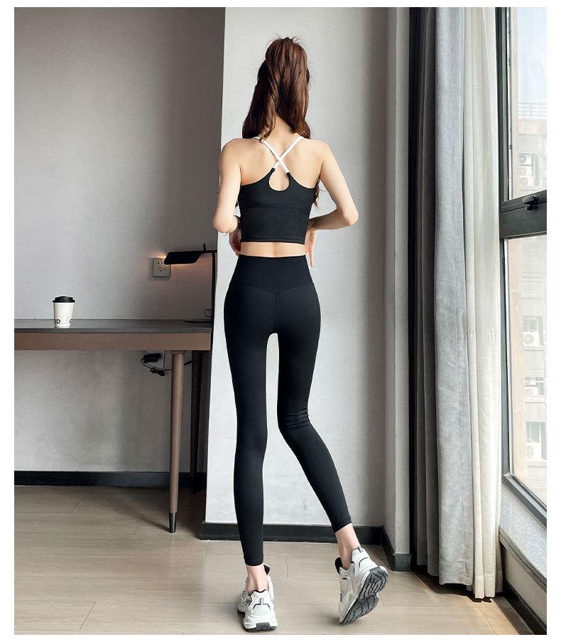 2024 Women's Quick-Dry Running & Yoga Set: High-End Vest & Shark Pants