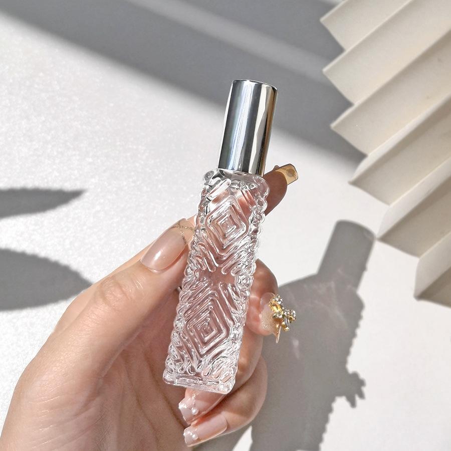 1pc 12ml Aluminum Alloy Spray Head Glass Bottle Diamond Pattern Small Perfume Atomizer Bottle