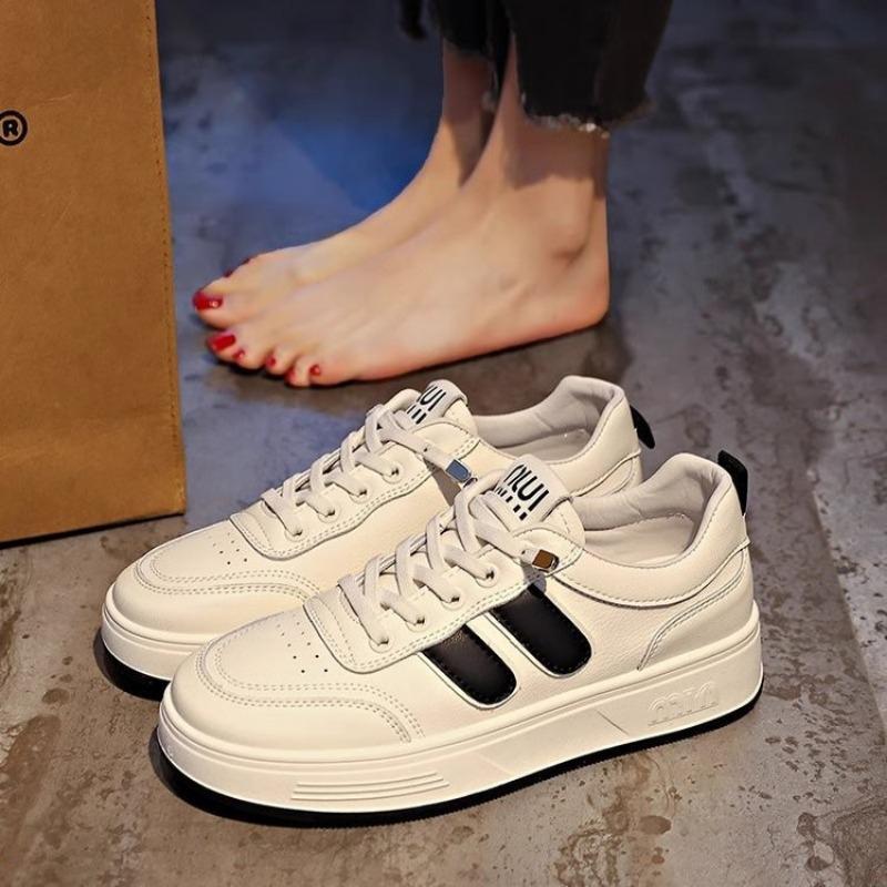 

Повседневные женские маленькие белые туфли весна и лето новая толстая подошва круглый носок нескользящие модные универсальные спортивные легкие кеды 35