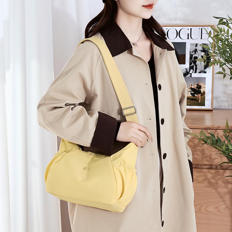 Nylon Shoulder Bag Lightweight Crossbody Bag Large Capacity Women's Bag