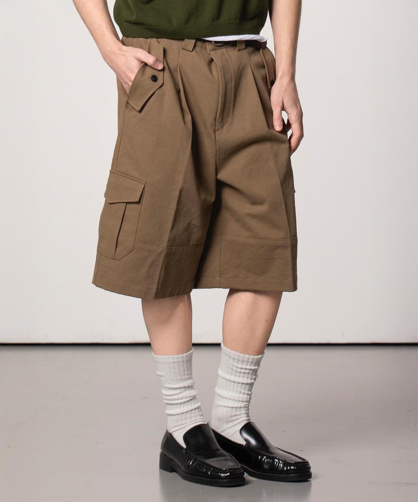 Beideu Wide Roof Cargo Bermuda Shorts Brown