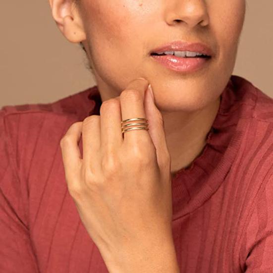 Exquisite Ring Eye-catching All-match Decorative Glittery Titanium Steel Simple Couple Ring for Anniversary