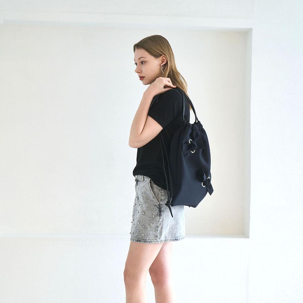 Suin Two Ribbon Backpack - Black