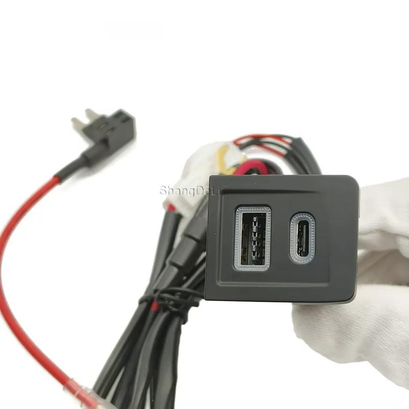 Car Charger Phone Charge USB Port Charger PD QC3.0 Car Charger Outlet Adapter Compatible For VW Multivan T5 2003-2008