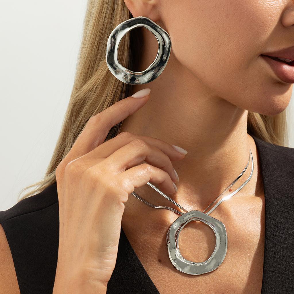 Fashion Irregular Circular Pendant Jewelry Set Gold Silver Color Hollow Necklace Earrings for Women Ins Light Luxury Charm Jewelry Gift