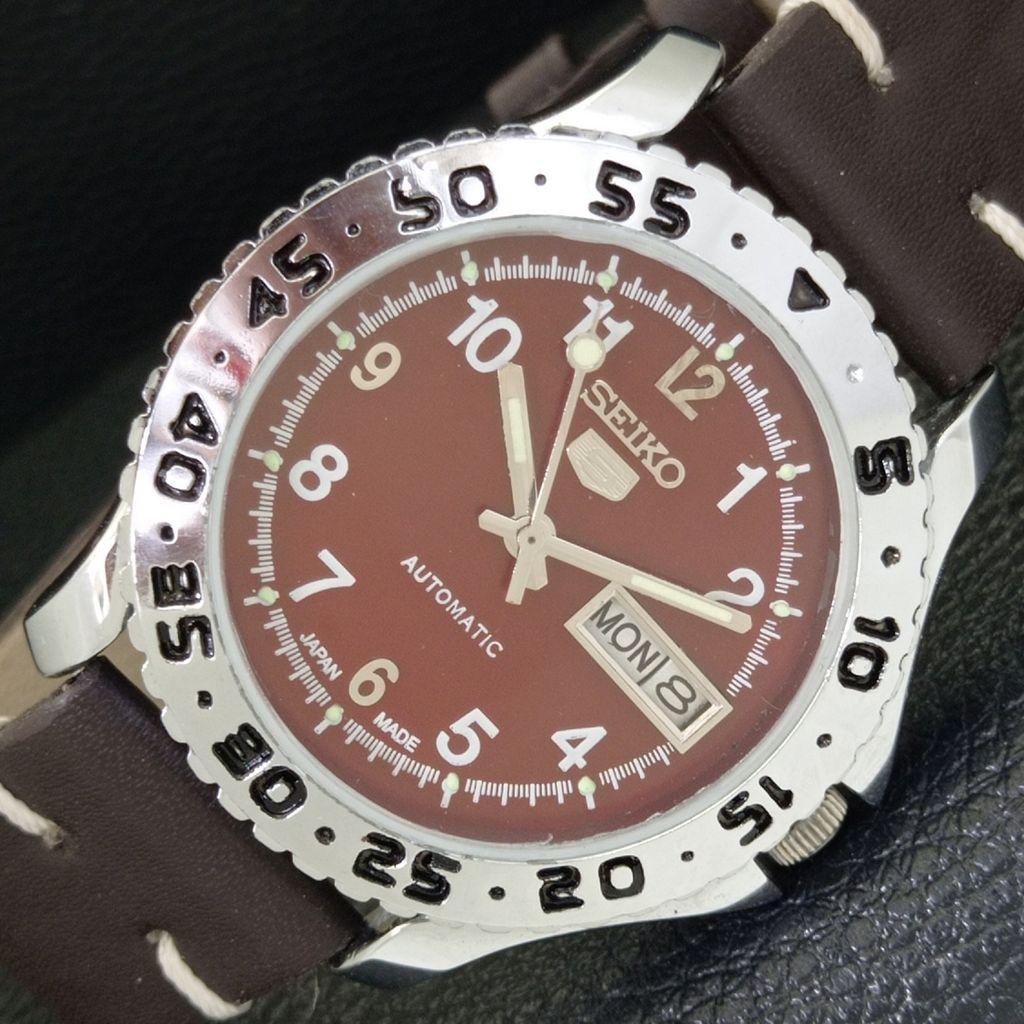 

КЛАССИЧЕСКИЕ ВОССТАНОВЛЕННЫЕ МУЖСКИЕ АВТОМАТИЧЕСКИЕ ЧАСЫ SEIKO 5 ЯПОНИЯ КРАСНЫЙ ЦВЕТ ЦИФЕРБЛАТА a500818-5 R154-a500818