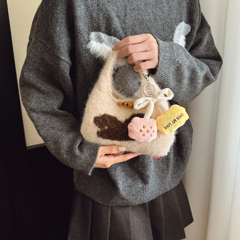 Knitted Handbag with A Cute and Niche Design Sense, Woven Bag, and Mobile Phone Bag