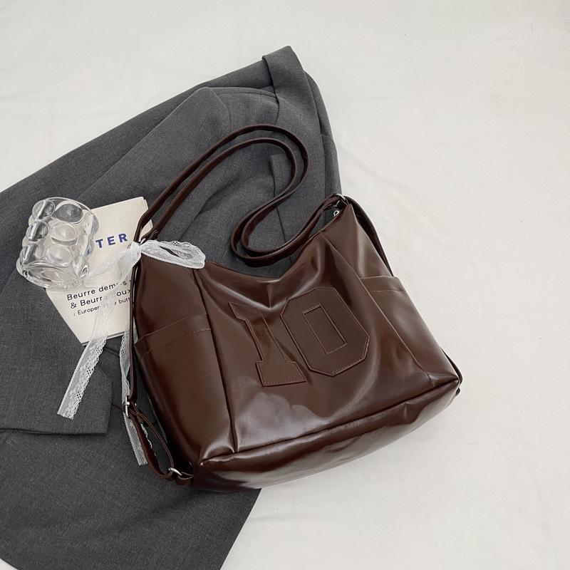 Large-capacity Commuter Bag Women's New Autumn and Winter Fashion Shoulder Bag High-end Versatile Double Shoulder Tote Bag