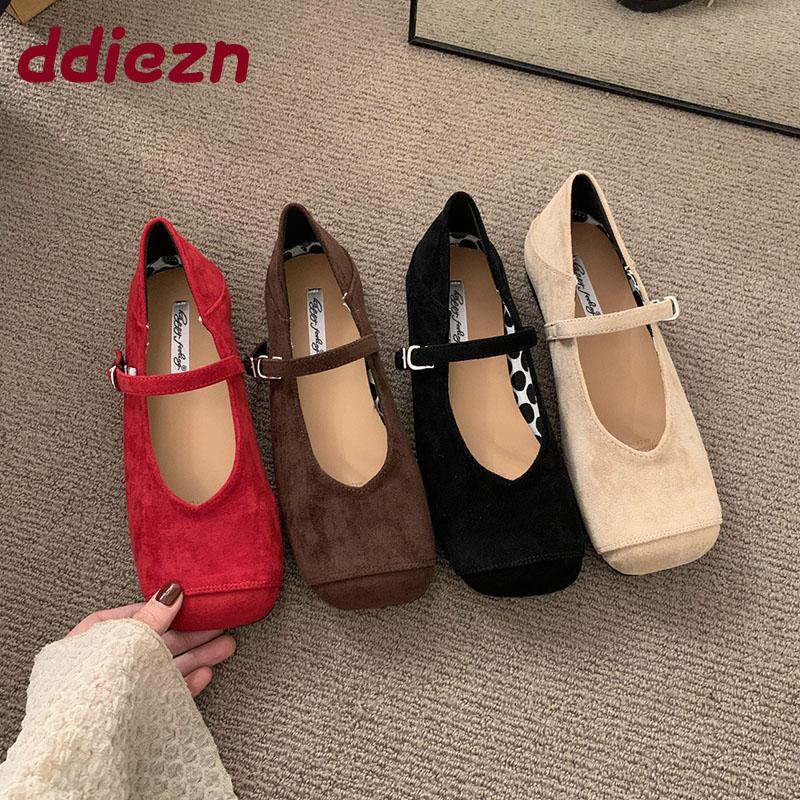 Fashion Fashion Shallow Footwear Buckle Strap Women Mary Janes Flats Shoes Luxury Female Square Toe Ladies Flats With Shoes 2025 New