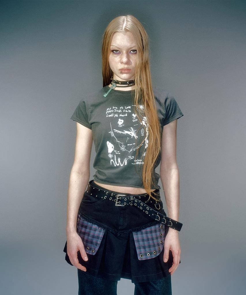 Beikeonteuakaibeu Evan Artwork T-Shirt (3Color)