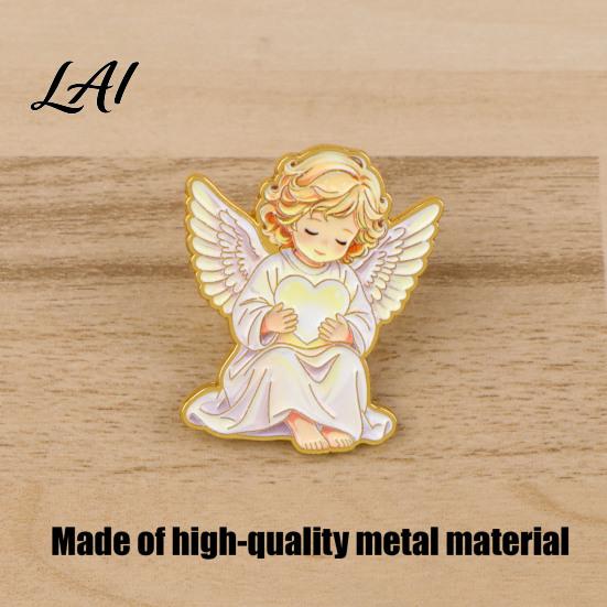 Fashionable Clothing Ornaments Little Angel Brooch Pin for Women Cute Guardian Holding Heart Lapel Durable Zinc Alloy with Wings Accessory