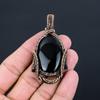 Fantastisk Ädelsten av Svart Onyx Handgjort Smyckeshänge med Ren Koppartrådsvirning