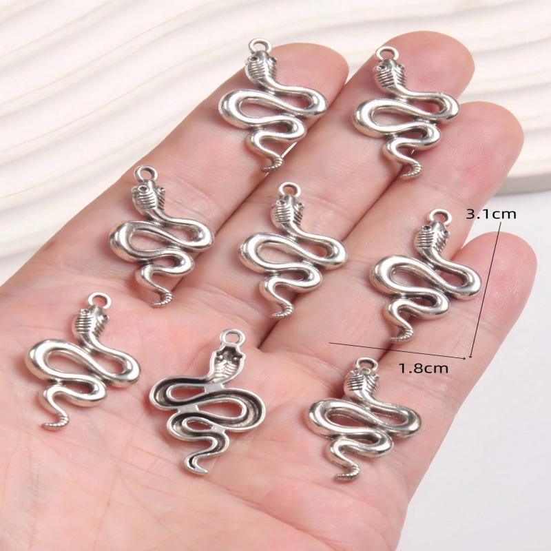 Nature-Inspired Hip Hop Animal & Insect Alloy Charm Pendant for DIY Necklaces & Bracelets