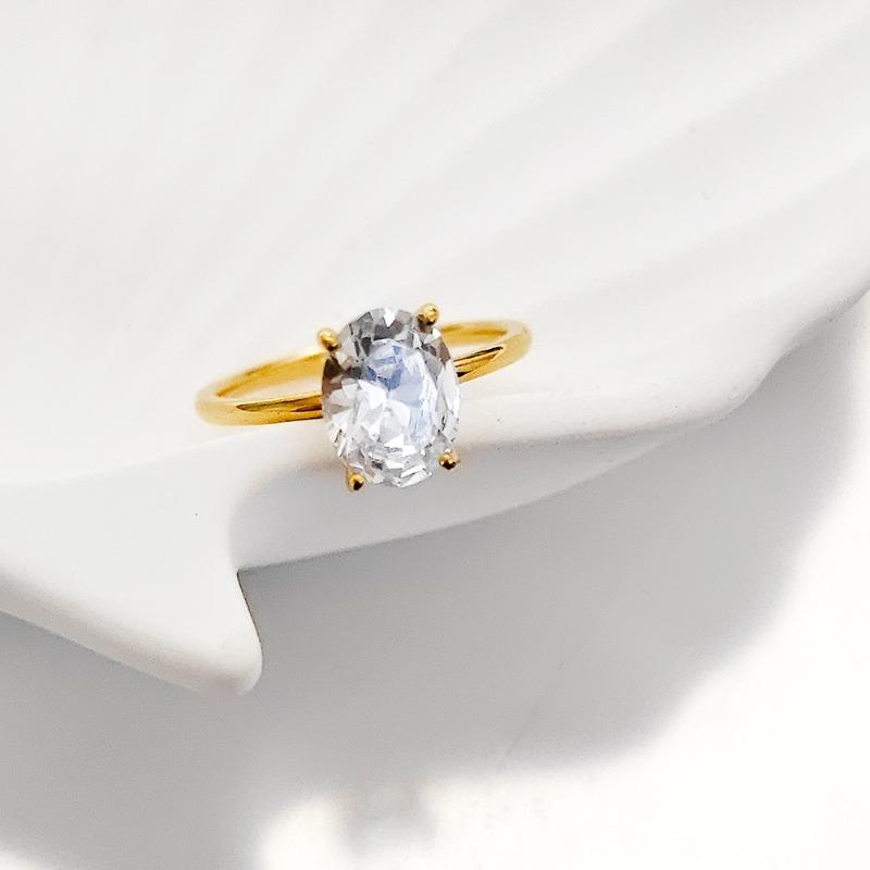 wedding high luxury oval zircon women's ring fashion advanced 18K gold simple titanium steel ring