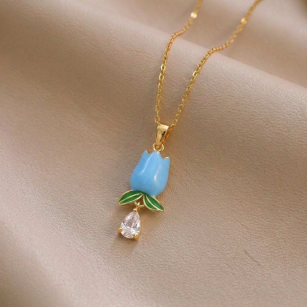 European-American Floral Pearl Necklace with Zirconia Flowers and Full Diamond Pendant