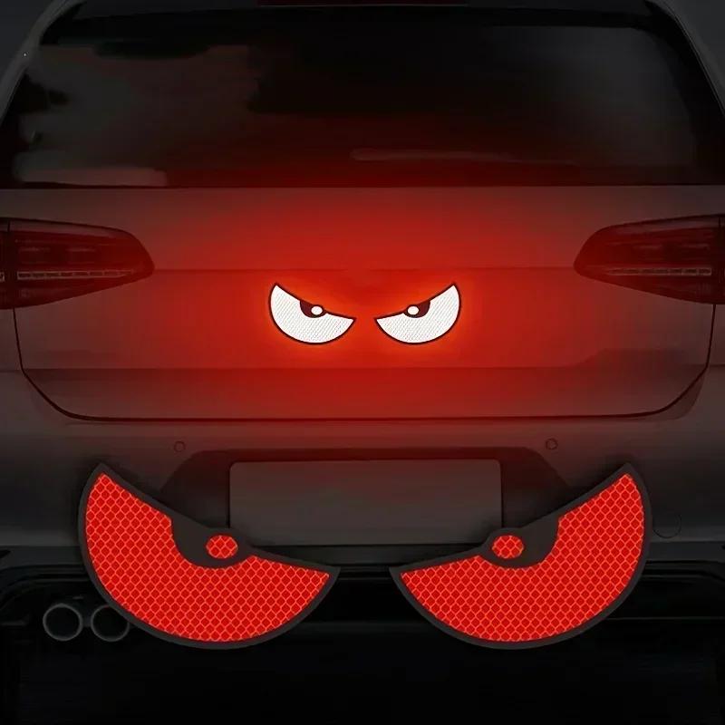 2x Auto Reflektierendes Sicherheitswarnband Auto Reflektierender Aufkleber Motorrad Roller Nachtfahrten Sicherheitsaufkleber Anime Stil Reflektor