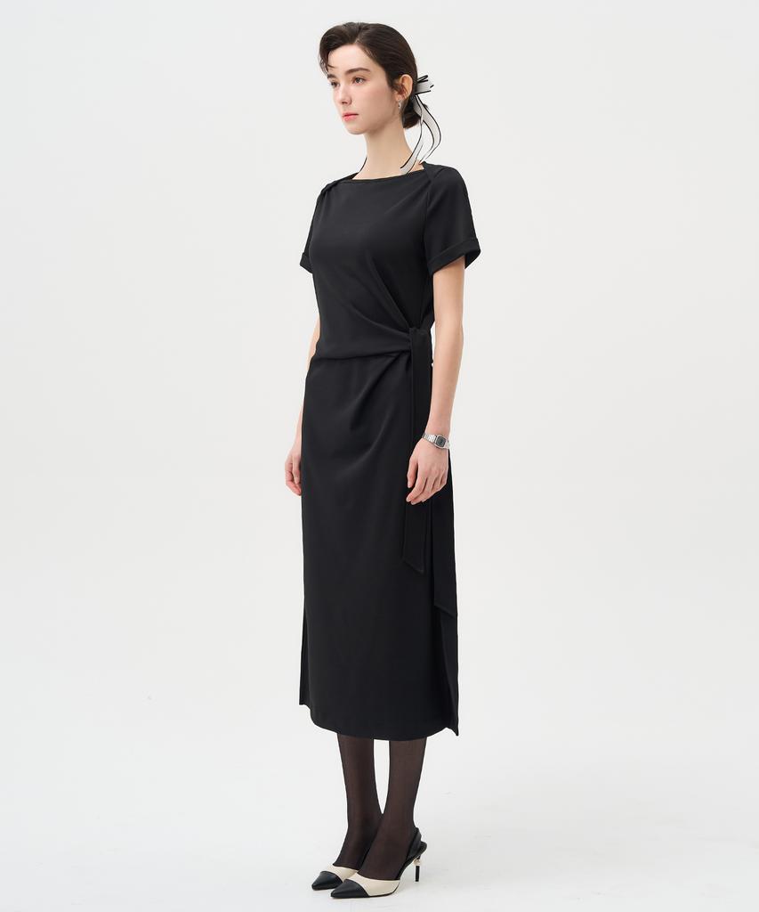 Pelimela Boat Neck Tie H-Line Midi Dress (Black)
