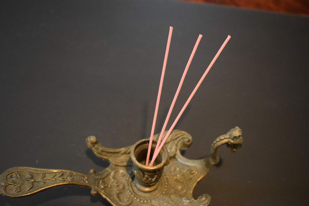 Awaji Umekundo Incense Drops of Essential Geranium Sticks, Oil, (8g) #181… (1)