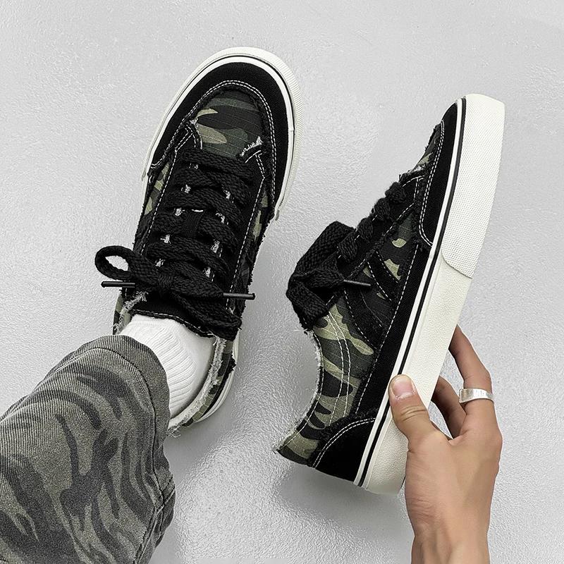 Men's Skateboard Shoes Vintage Fashion Casual Comfortable Suede Vulcanized Shoes for Men Original Classic Designer Sneakers Men