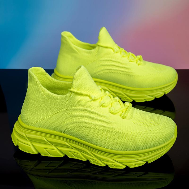 Outdoor-Wanderschuhe Sommer-Sportschuhe Fly-Woven-Mesh-Schuhe leichte weiche Sohle Reisesocken Schuhe Paar
