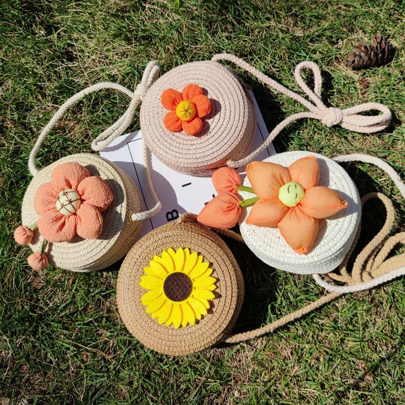 Handwoven Straw Bag Naked Bag Children's Flower Child Straw Bag Messenger Bag Cloud Bag Fashionable and Versatile