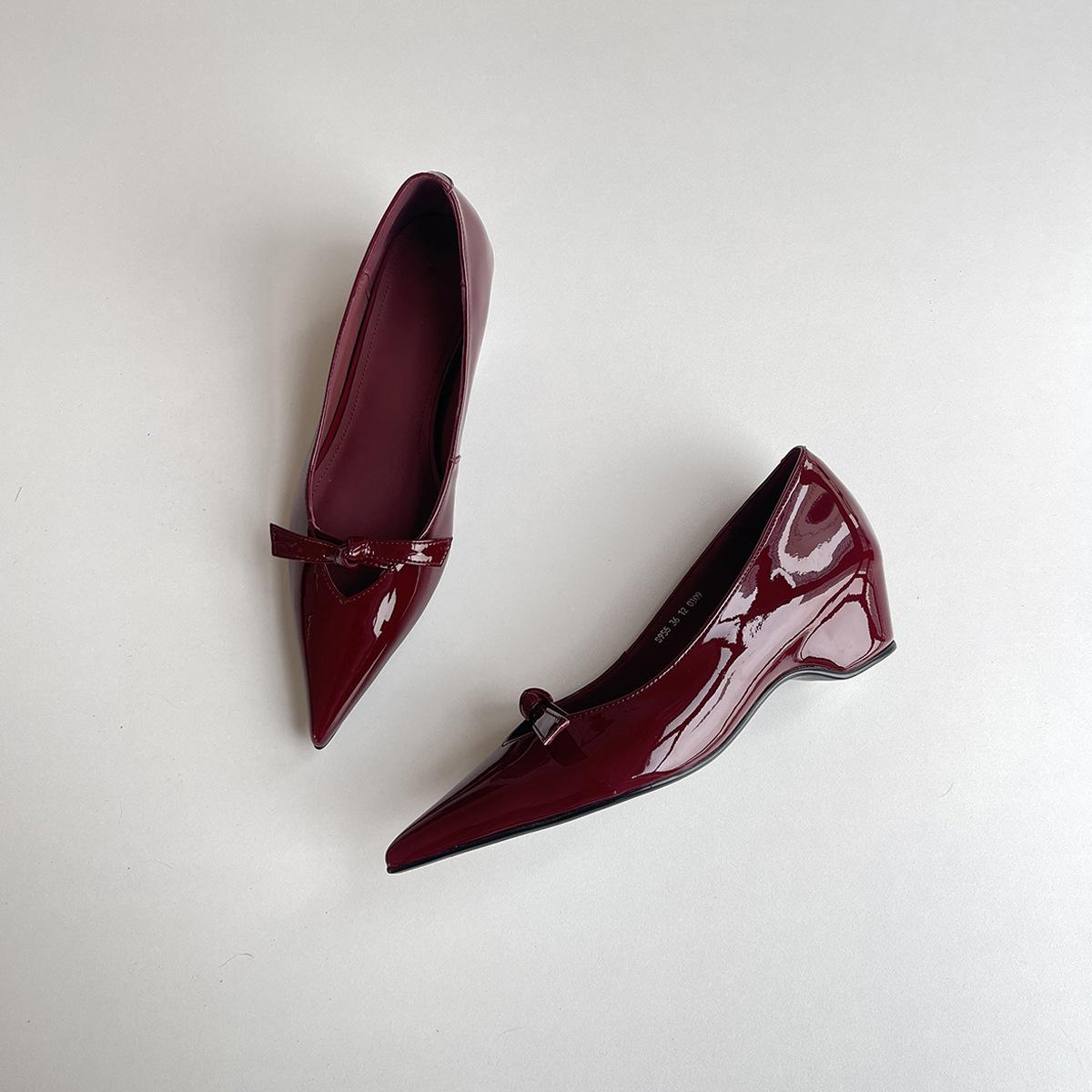 

Версия из овчины~ туфли Мэри Джейн с острым носком и внутренней платформой, французский темперамент, бант, для ношения с юбкой, туфли-лодочки с открытым верхом и клиновидным каблуком, женские 40 бордовый