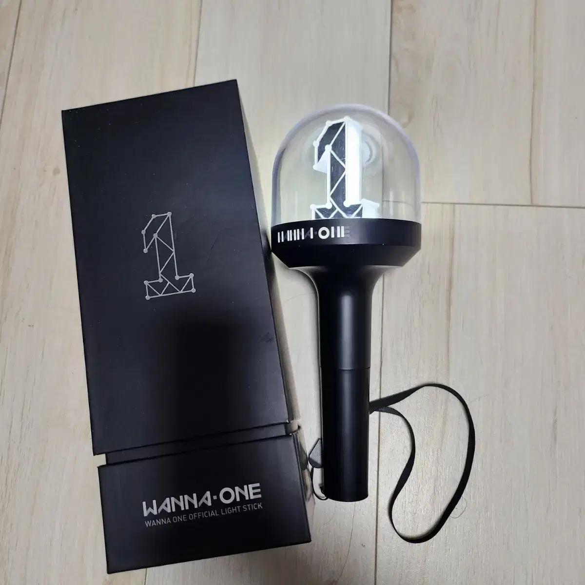 

Idol Wannaone Lightstick (nubble Bong)