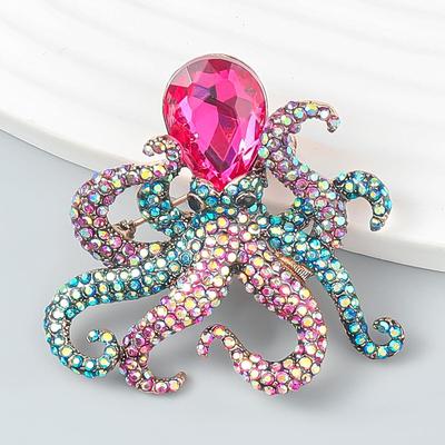 Charming Octopus Brooch: Cute Diamond-Studded Pin, European & American Style Fashion Accessory