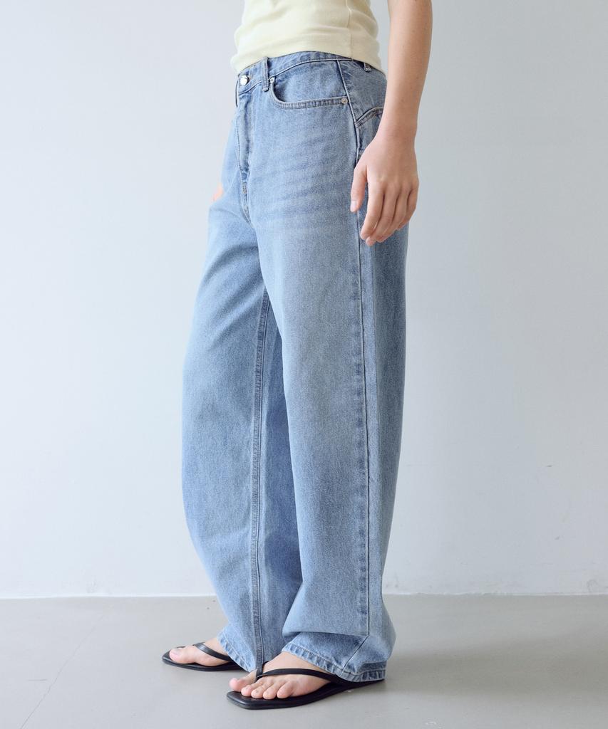 Yulago Curved Washing Denim Pants