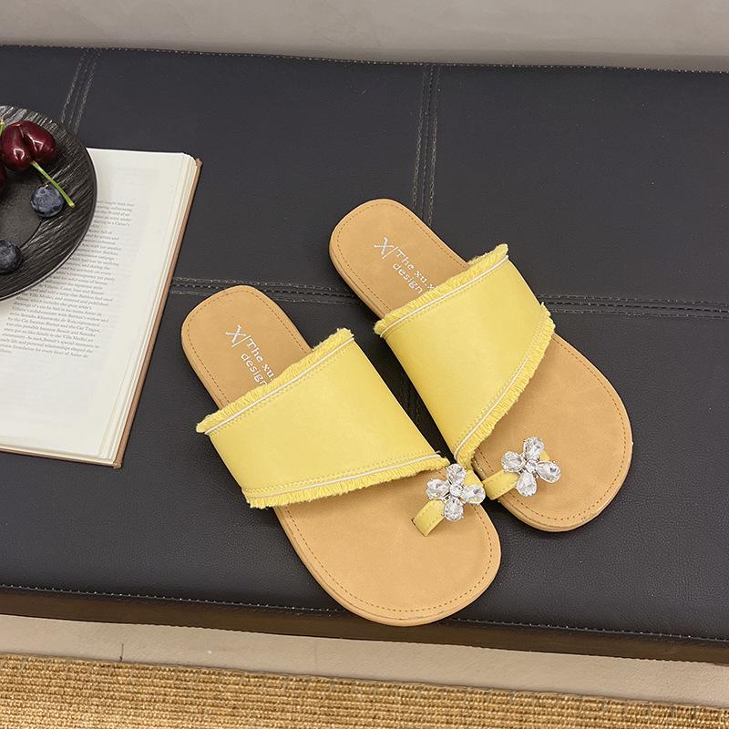 Rhinestone Fairy Feng Boken One-word Slippers Women's Wear New Super Fire Flat Bottom Set Toe Flat Bottom French Cool Slippers