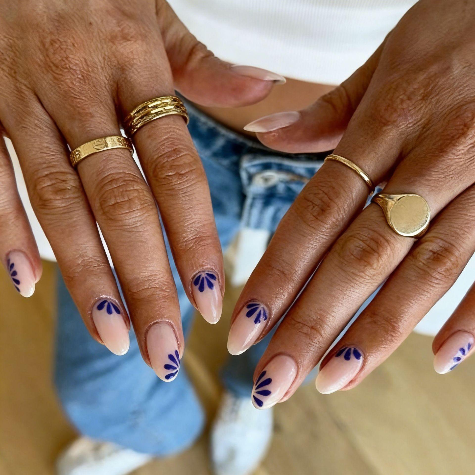 Long Almond European And American 24 Pieces Of Manicure, Simple And Fashionable, Small Fresh Blue Flower Design, Wearing Armor Jelly glue + rubbing strips*3pcs