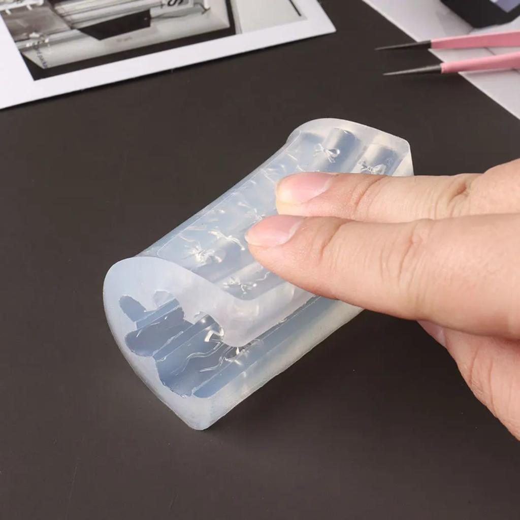 3D Bowknot Silicone Nail Mold Ballet Ribbon Tie Nail Charms Transparent Nails Template Carving Bowtie Manicure Stencil Tool