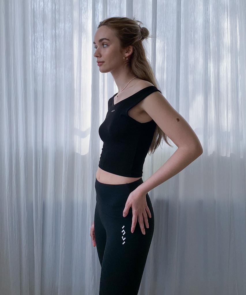 INJIACTIVE Layered Ribbed Top Black