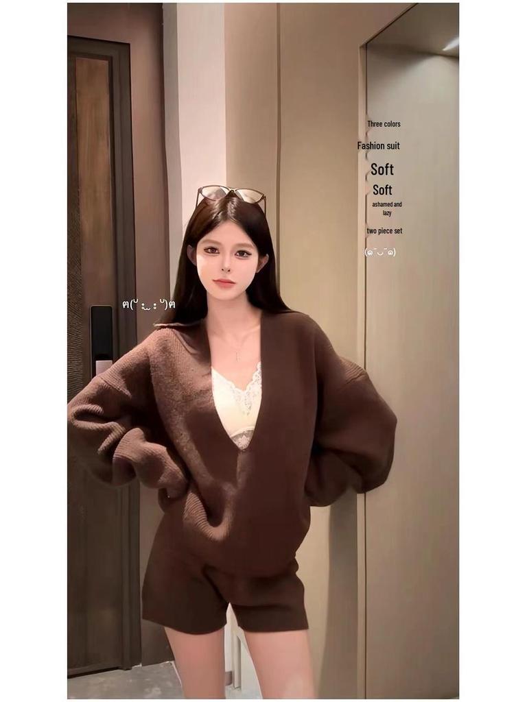 Women's Relaxed V-neck Sweater & Shorts Set - Autumn/Winter Casual Knit Two-piece