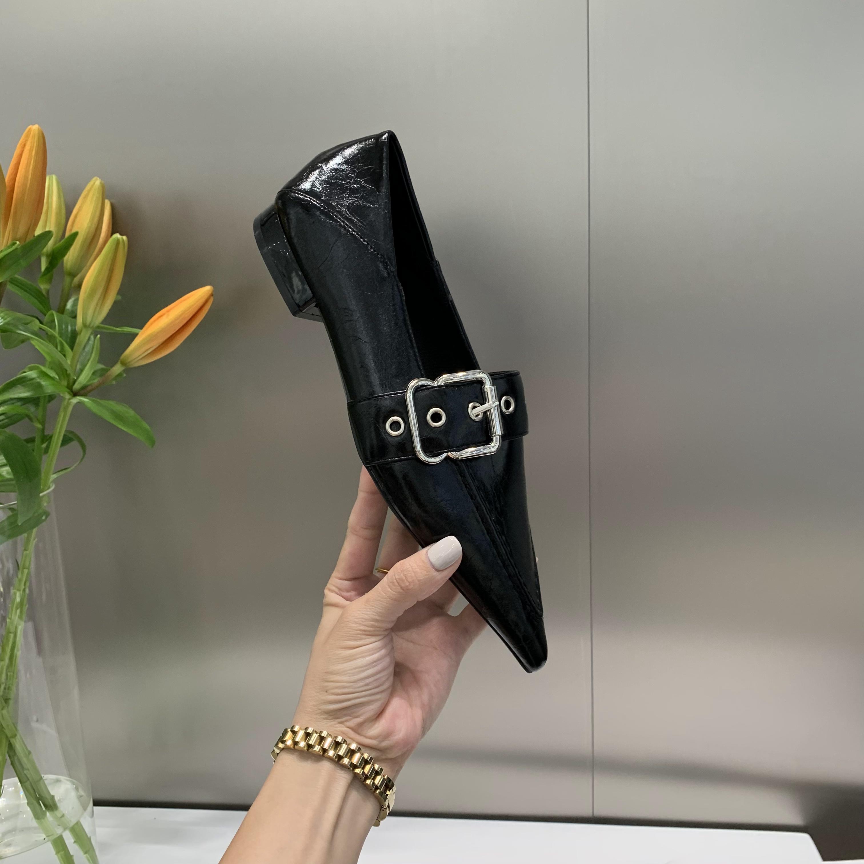 

Модные женские роскошные балетки с металлической цепочкой, балетки с короткими каблуками, повседневные туфли на высоком каблуке, новые модные женские туфли с острым носком на низком каблуке 41 чёрный