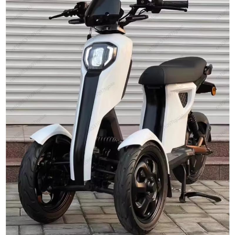 YY Inverted Three-wheel Electric Retro Scooter Unisex Scooter