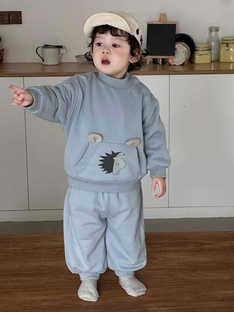 Boys' winter thickened suit New children's clothing baby winter clothing children's autumn and winter velvet sports suit