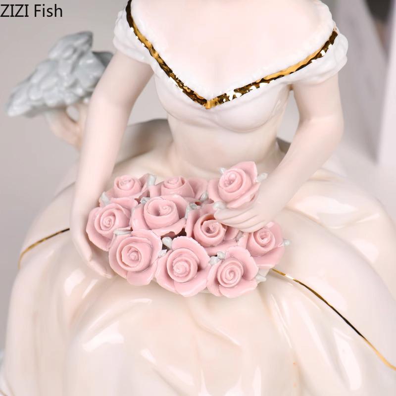 Bouquet Girl Statue European Figures Ornaments Desk Decoration European Girl Ceramic Character Sculpture Room Aesthetic Decor