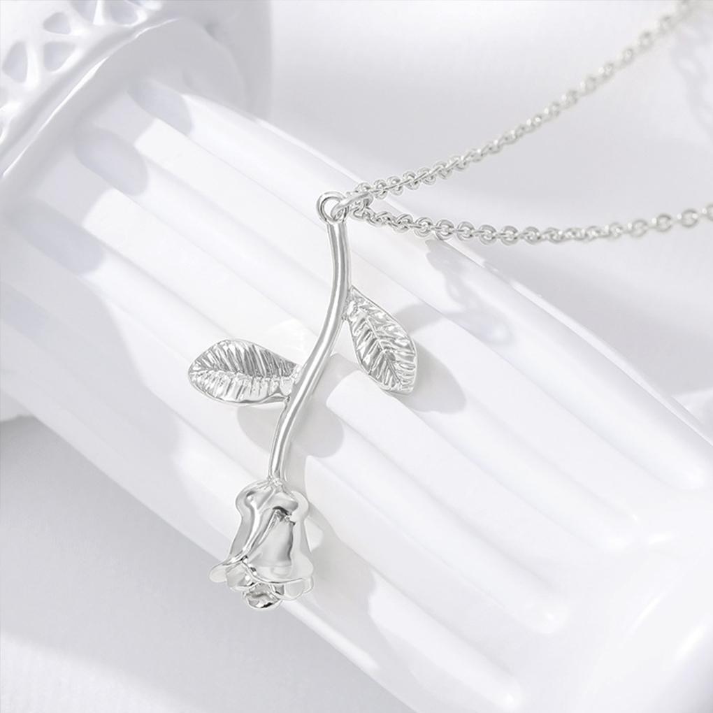 Necklace Flower Attractive Charming Skin-Friendly Pendant Exquisitely Polished Clothing Accessories Delicate Fashion