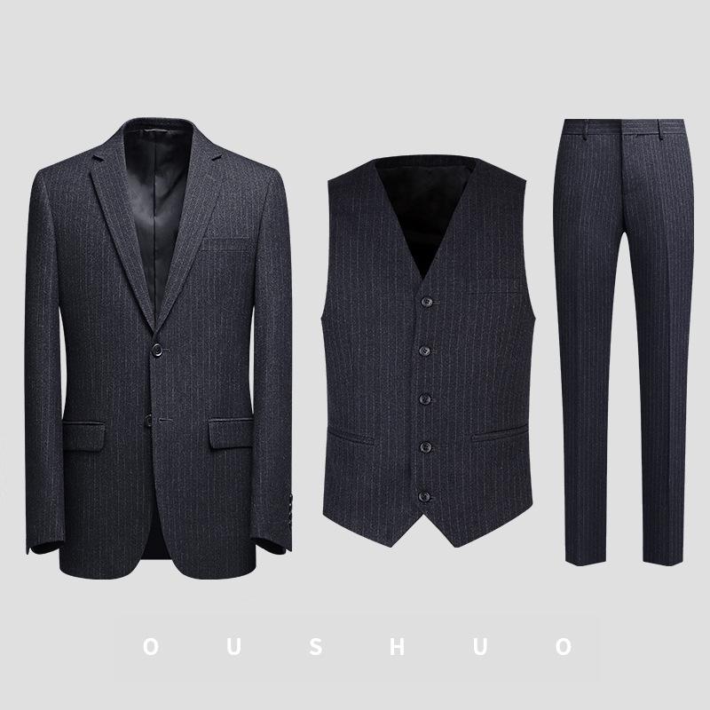 Men's Slim Fit Double-Breasted Gray Striped Suit - British Style Business Casual/Formal Tuxedo for Groom or Wedding.