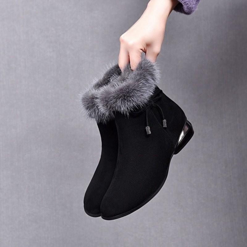 Women's Winter Warm Low Block Heels Snow Boots With Zipper Round Toe Walking Short Booties for Women Non-Slip Comfort Ankle Boots With Faux Fur Lined